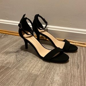 Black strappy heels size 8.5